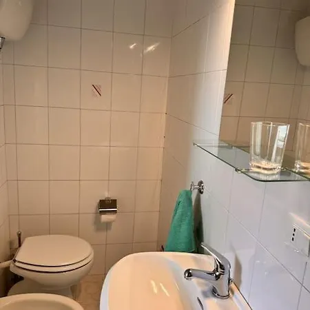 Vicolo 9 E Tre Quarti Apartman *
