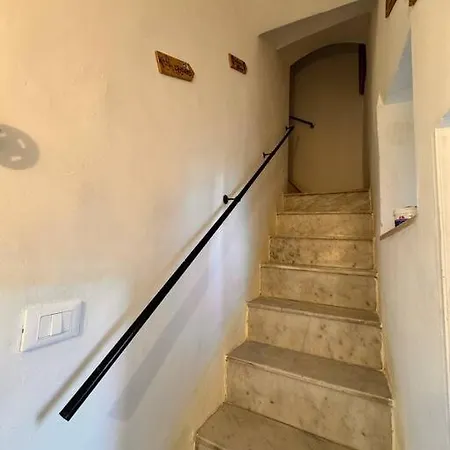 Vicolo 9 E Tre Quarti Apartman Gaeta