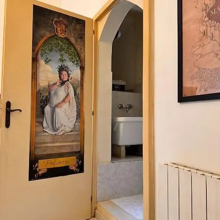 Vicolo 9 E Tre Quarti Apartman