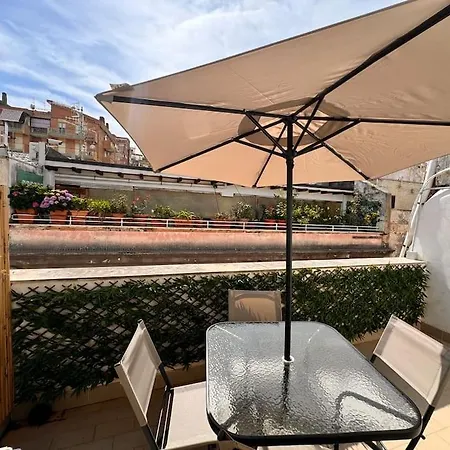 Vicolo 9 E Tre Quarti