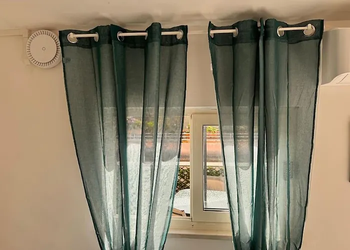 Vicolo 9 E Tre Quarti Διαμέρισμα *