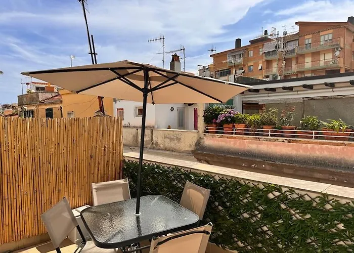 Vicolo 9 E Tre Quarti Διαμέρισμα Γκαέτα